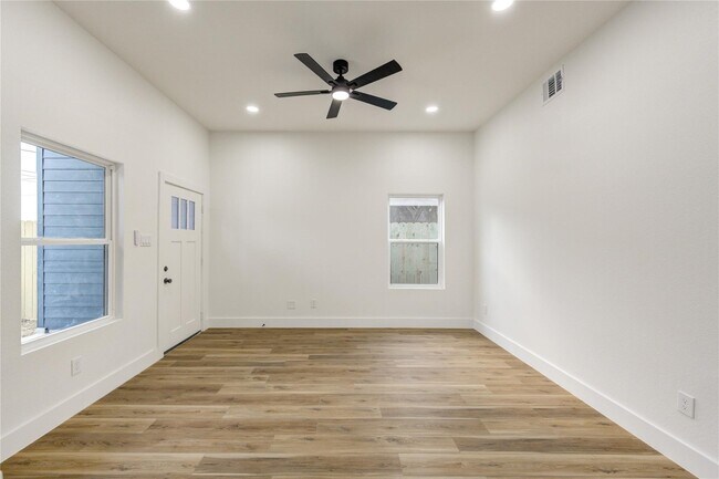 Foto del edificio - 9727 Stedman St