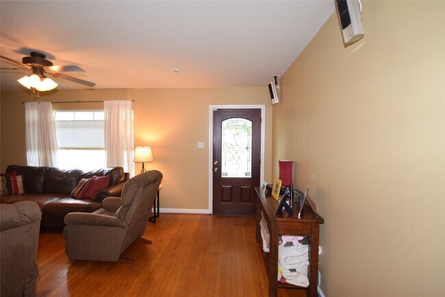 Foto del edificio - 1130 Stonecrest Dr
