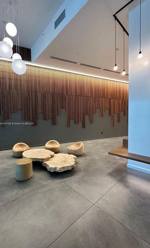 Building Photo - 350 S Miami Ave