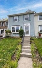 Building Photo - 3284 Wyndale Ct