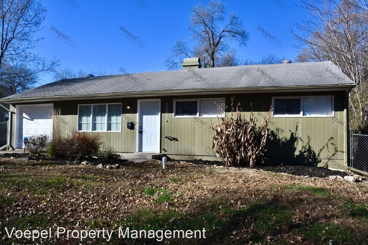 Primary Photo - 2 br, 1 bath House - 7302 E. 112th St.