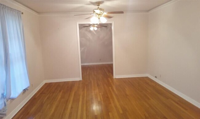 Building Photo - 1414 Maux Dr