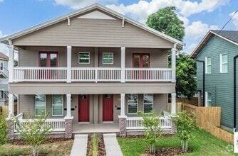 Building Photo - 210 E Columbus Dr