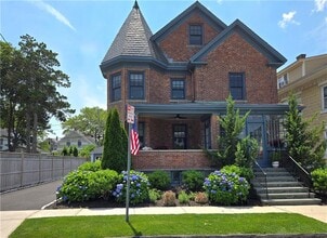 Building Photo - 21 Bedlow Ave
