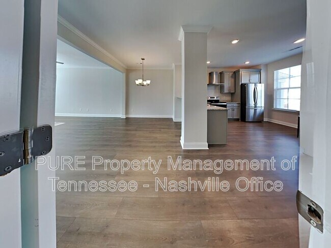 Foto del edificio - 1750 Park Terrace Ln