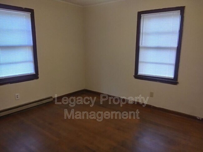 Foto del edificio - 507 Townbranch Rd