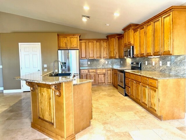 Building Photo - 34127 N Slate Creek Dr