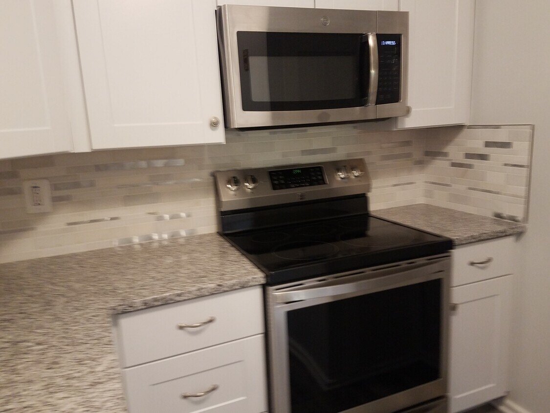 Kitchen - 11 Warren Lodge Ct