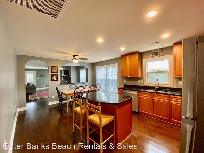 Foto del edificio - 3 br, 2 bath House - 630 Grebe Ct.