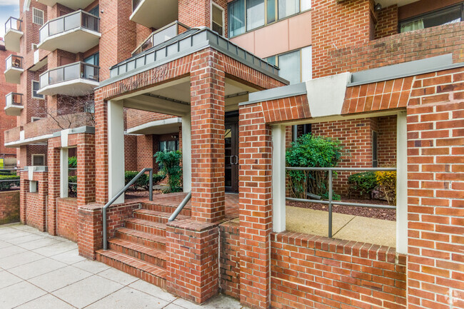 2320 Wisconsin Ave NW - Sheffield Condominiums