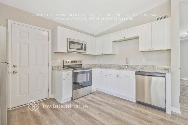 Foto del edificio - 7444 Sandhurst Rd S