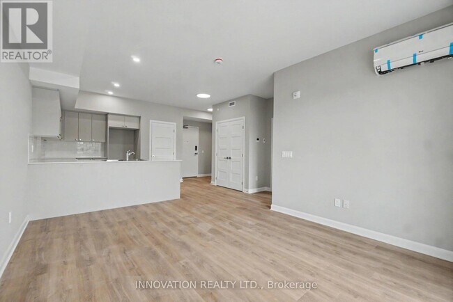 Photo du bâtiment - 1 BEDROOM - 100 PINEHILL ROAD