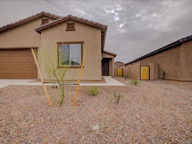 Foto del edificio - 3 Bedroom, 2 Bathroom with flex/office room!!