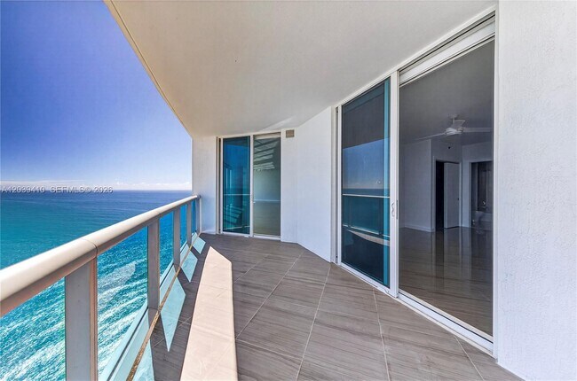 Foto del edificio - 2711 S Ocean Dr