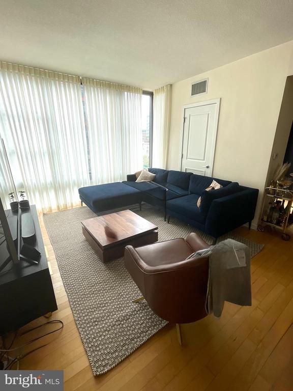 Foto del edificio - 475 K St NW