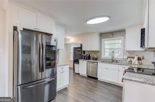 Foto del edificio - 3152 Westbrook Pl SW