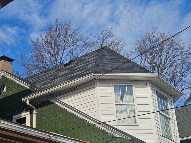 Foto del edificio - 2424 Broadway St