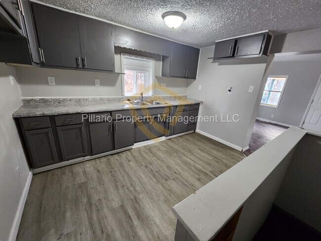 Foto del edificio - Newly renovated 2 bedroom, 2 bathroom home...