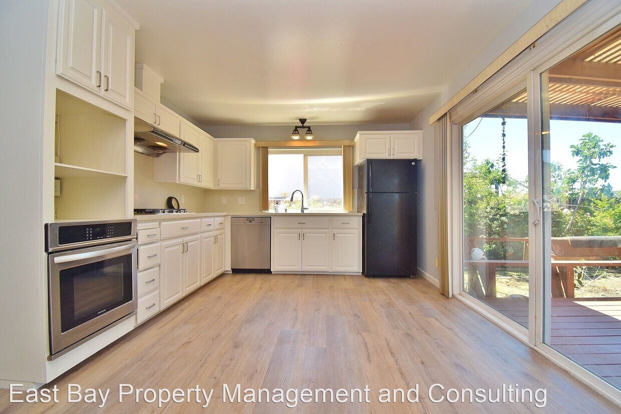 Primary Photo - 4 br, 2 bath House - 365 Spring Valley Ln