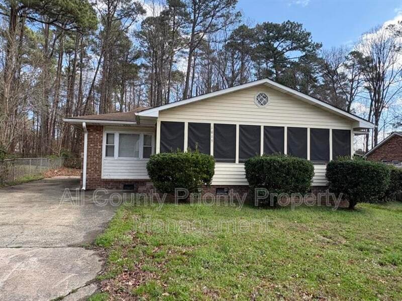 Photo - 1015 Da Vinci St