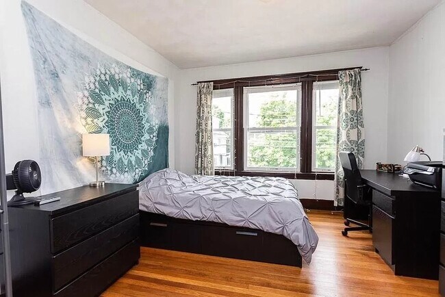 Foto del edificio - 42 Sunset Rd