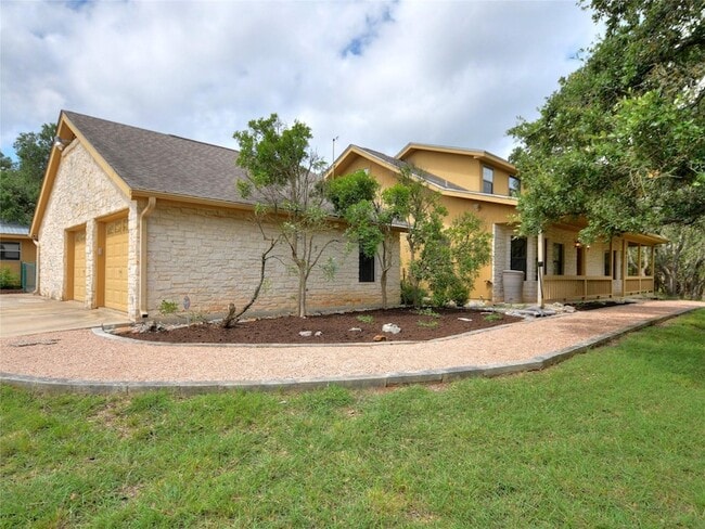 Foto del edificio - 328 Fawnridge St