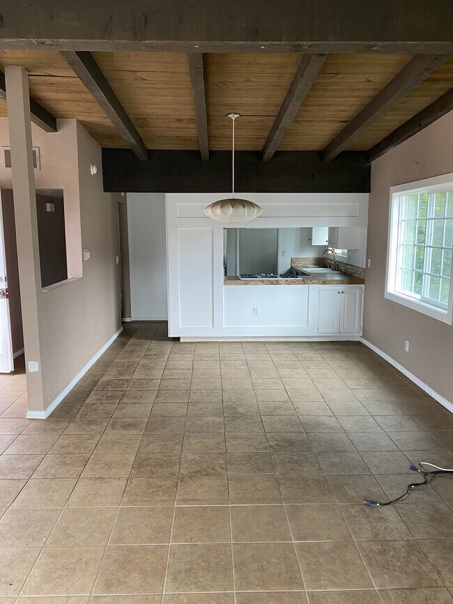 Living/Dining Room - 1015 5th St