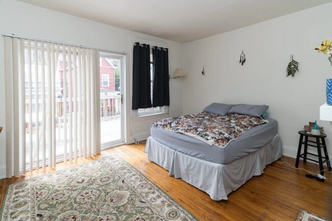 Foto del edificio - 420 Ada St