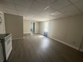 Building Photo - 941 Port Carbon St