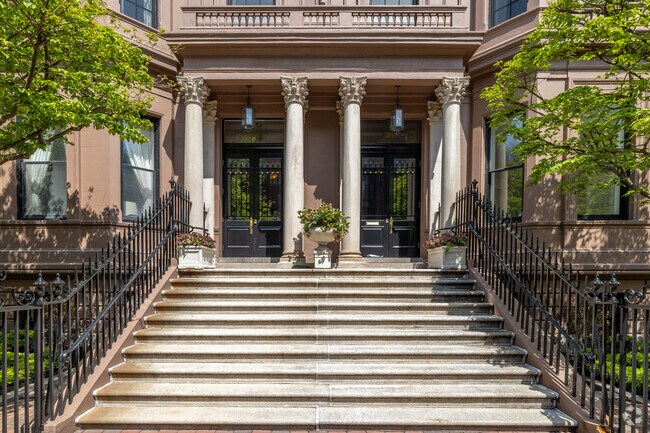 Entrance - 21 Marlborough St