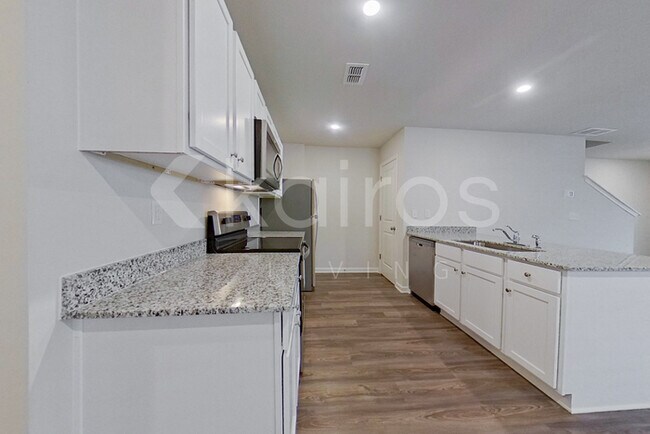 Foto del edificio - 329 Ironwood Ct