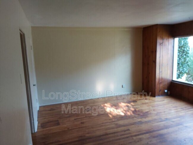 Foto del edificio - 624 NW 19th St