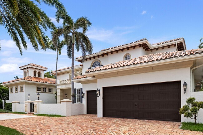 Building Photo - 248 Alexander Palm Rd