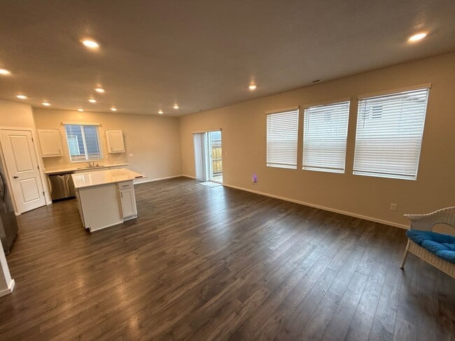 Foto del edificio - 4770 Daiquiri Ave NE