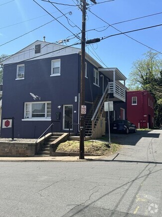Building Photo - 301 7th St SW