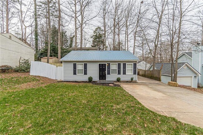 Foto del edificio - 2/1 Cottage home in Forsyth Co near Lake L...