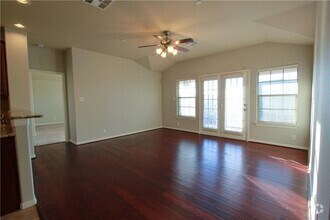 Building Photo - 3101 Davis Ln