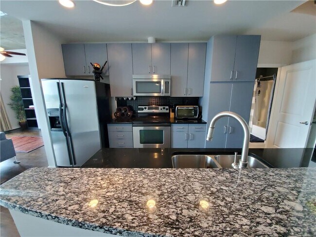Foto del edificio - 943 Peachtree St NE
