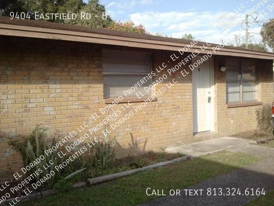 Foto principal - Spacious 2bedroom 1 bath duplex near USF