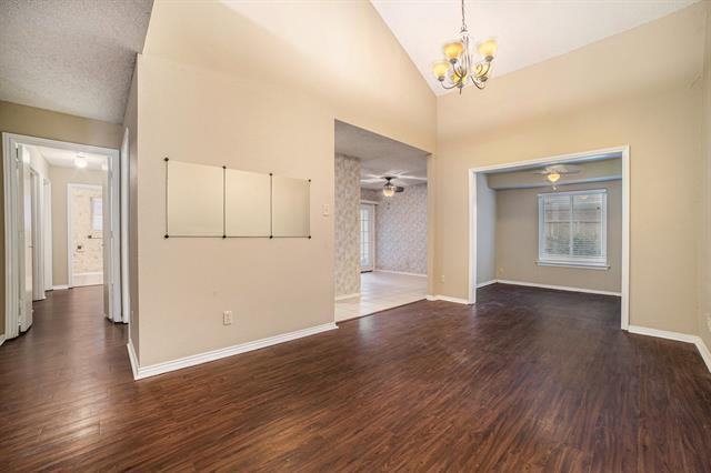 Building Photo - 5213 Prairie Creek Dr