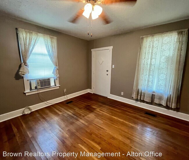 Foto del edificio - 1 br, 1 bath House - 910 Washington