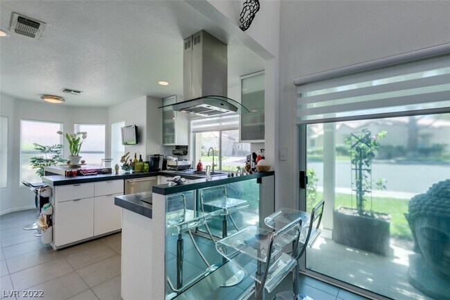 Foto del edificio - 6923 Emerald Springs Ln