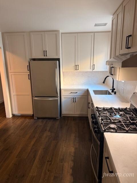 Foto del edificio - 89 Roosevelt Way