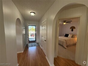 Building Photo - 212 Deerwood Cir