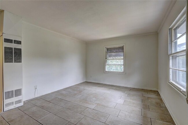 Foto del edificio - 3648 Crosby Dr NW