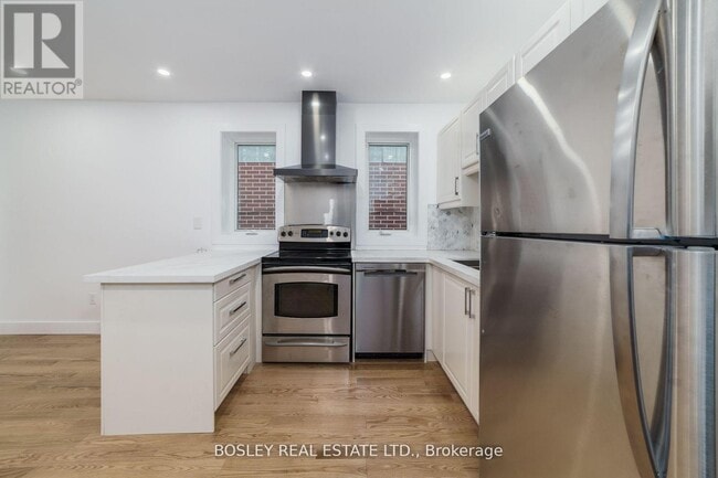 Photo du bâtiment - 926 Kingston Rd