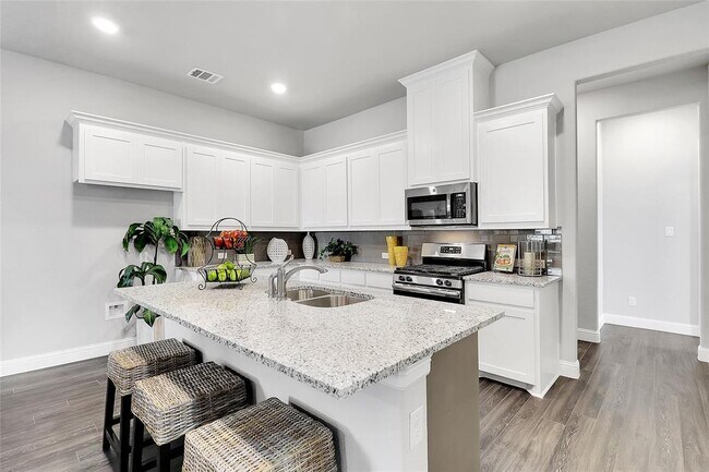 Building Photo - 6516 Iron Horse Blvd