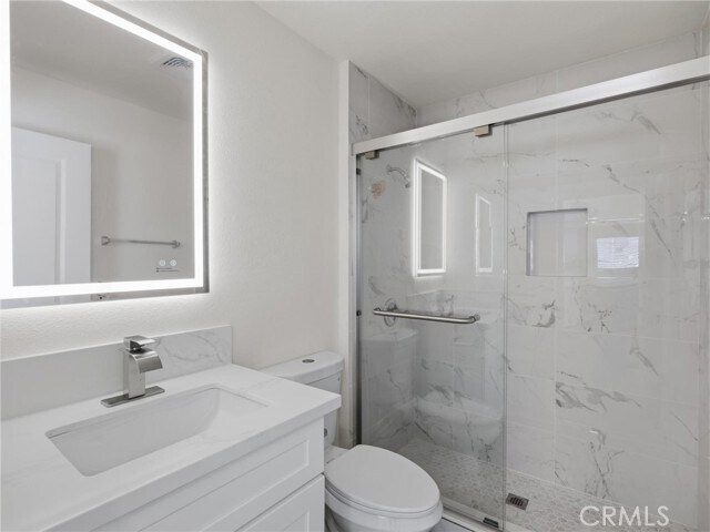 Foto del edificio - 104 N Atlantic Blvd