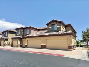 Building Photo - 6868 Sky Pointe Dr