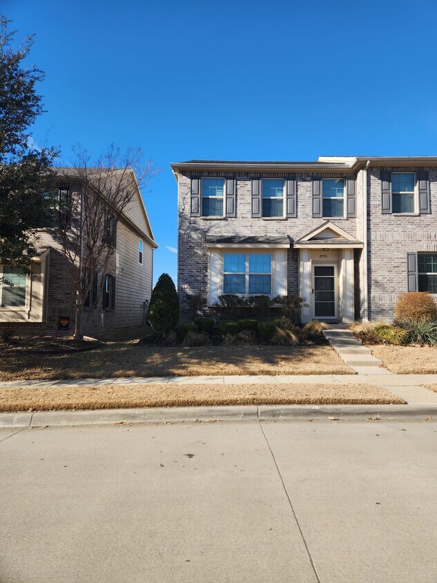 2956 Peyton Brook Dr, Fort Worth, TX 76137 Townhome Rentals in Fort